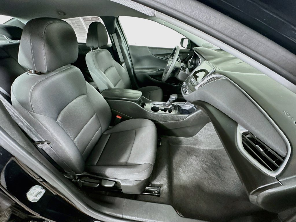 Used 2024 Chevrolet Malibu LT FWD image 35