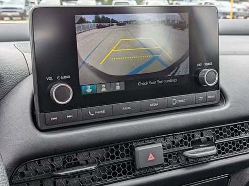 Used 2023 Honda HR-V LX image 17