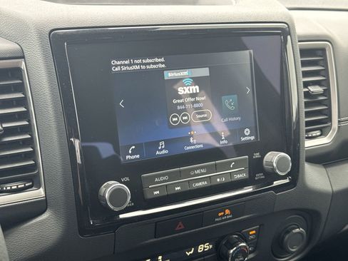 Used 2022 Nissan Frontier SV image 24