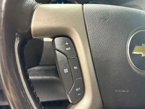 Used 2011 Chevrolet Silverado 2500 LT w/ Interior Plus Package AWD/4WD image 26