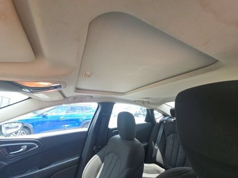 Used 2016 Chrysler 200 Limited w/ Anniversary Edition FWD image 2