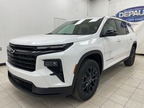 New 2026 Chevrolet Traverse LT w/ Midnight/Sport Edition AWD/4WD image 18