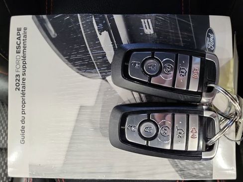 Used 2023 Ford Escape ST-Line image 34