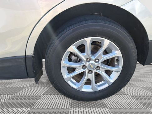 Used 2020 Chevrolet Equinox LT image 24