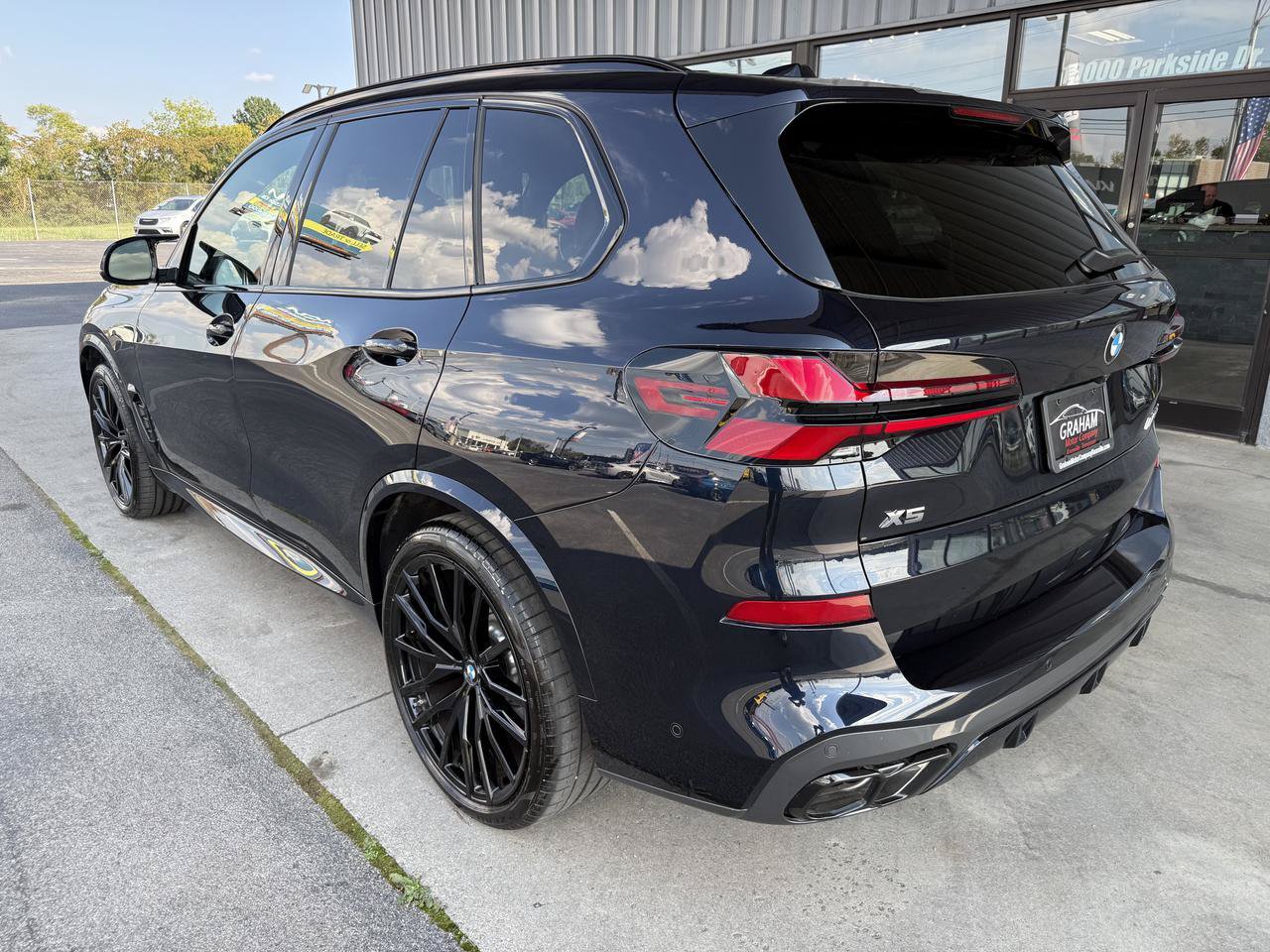 Used 2026 BMW X5 M60i AWD/4WD image 6