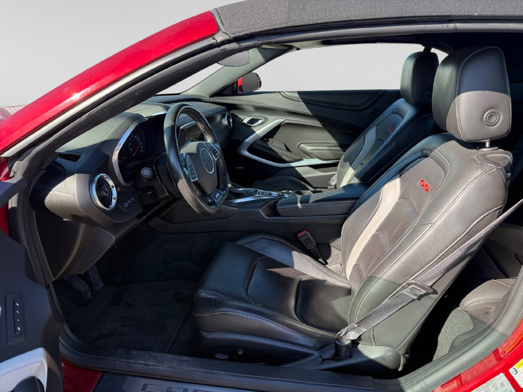 Used 2016 Chevrolet Camaro SS RWD image 19
