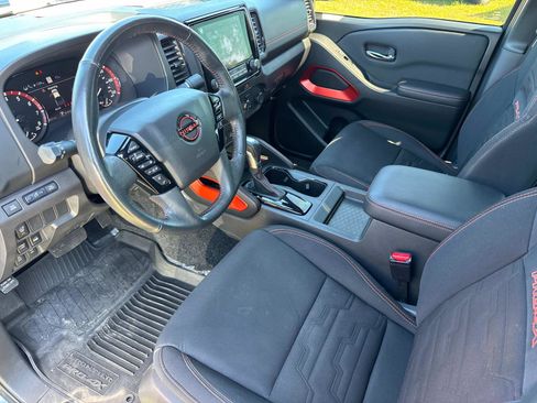 Used 2023 Nissan Frontier PRO-4X w/ Technology Package AWD/4WD image 22