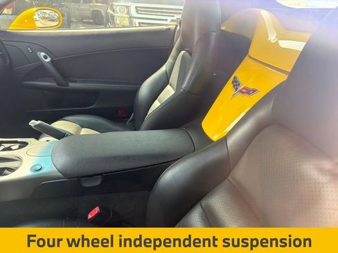 Used 2007 Chevrolet Corvette Convertible RWD image 16