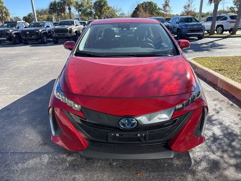 Certified 2021 Toyota Prius Prime LE image 2