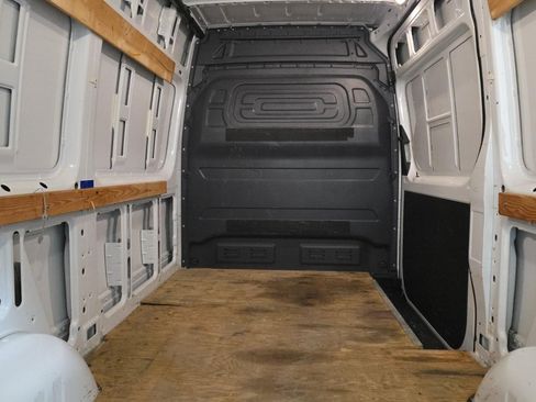 Used 2019 Mercedes-Benz Sprinter 144 Cargo image 5