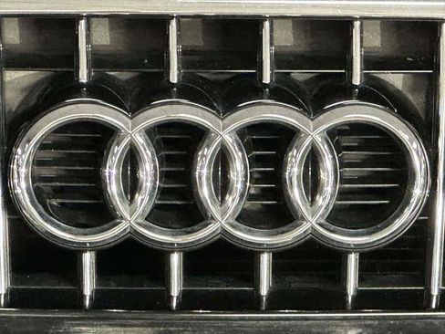 Used 2016 Audi Q5 2.0T Premium Plus w/ Technology Package AWD/4WD image 5