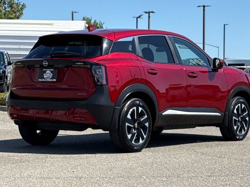 Certified 2025 Nissan Kicks SV AWD/4WD image 5