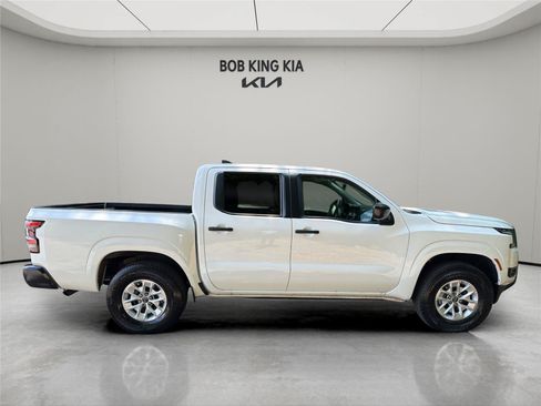 Used 2025 Nissan Frontier S w/ S Utility Package RWD image 6