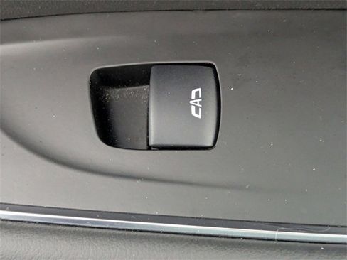 Used 2021 Buick Envision Essence w/ Sport Touring Package image 35