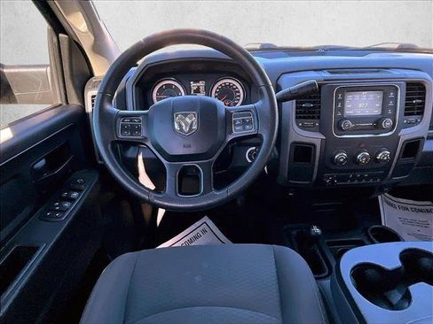 Used 2018 RAM 2500 Tradesman w/ Chrome Appearance Group image 7