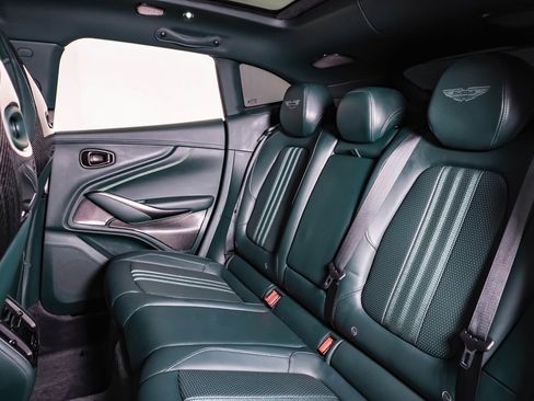 Used 2025 Aston Martin DBX 707 image 17