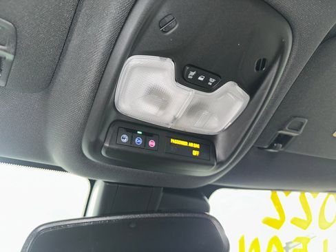 Certified 2022 Chevrolet TrailBlazer RS w/ Technology Package image 16