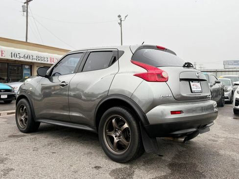 Used 2013 Nissan Juke S FWD image 10
