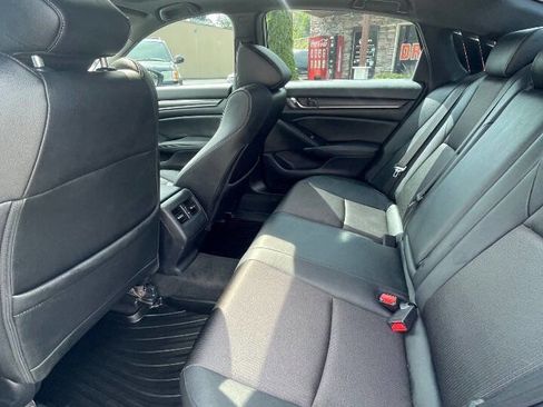 Used 2019 Honda Accord Sport image 13