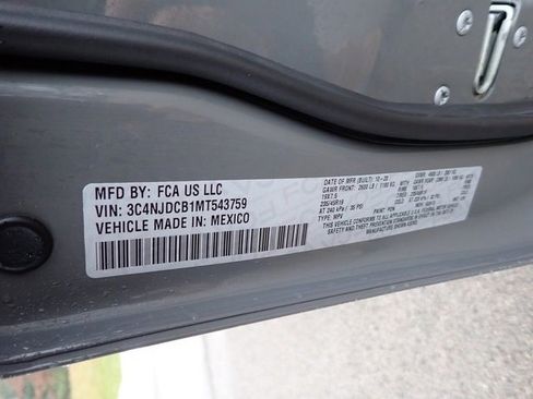 Used 2021 Jeep Compass Limited w/ Elite Exterior Group image 24