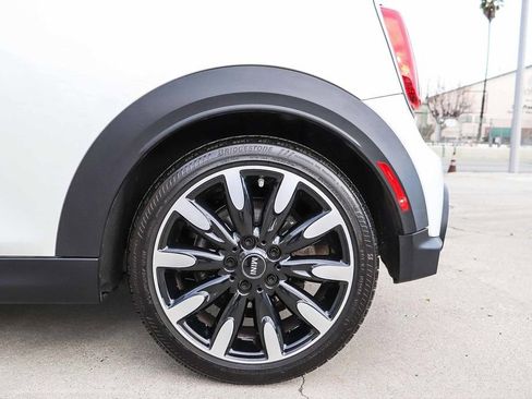 Used 2023 MINI Cooper S image 15