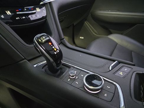 Certified 2024 Cadillac XT6 Premium Luxury image 24