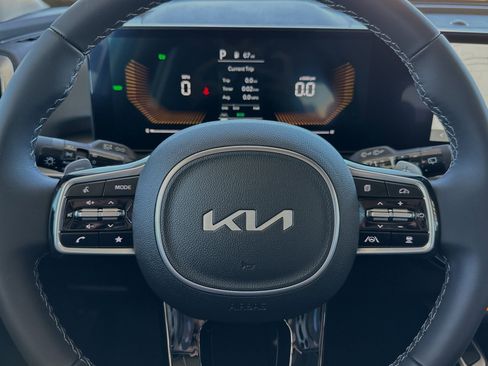 New 2025 Kia Sorento EX w/ EX Panoramic Sunroof Package image 53