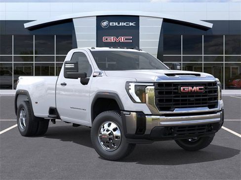 New 2026 GMC Sierra 3500 Pro image 7