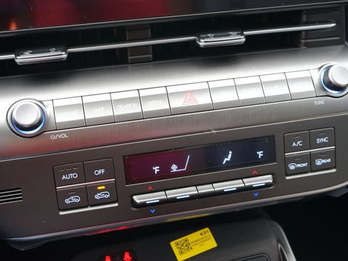 New 2026 Hyundai Kona SEL Premium AWD/4WD image 19
