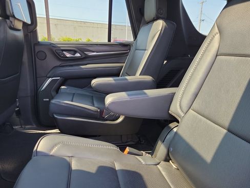 Used 2021 GMC Yukon Denali w/ Denali Ultimate Package AWD/4WD image 11