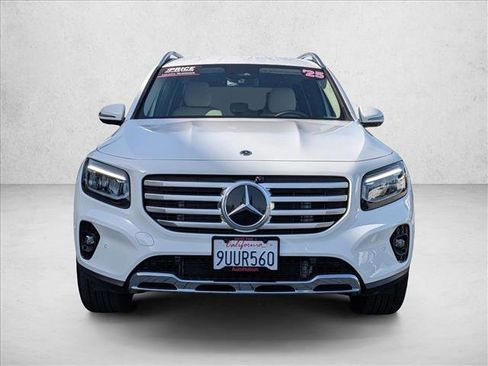 Used 2025 Mercedes-Benz GLB 250 GLB 250 image 2