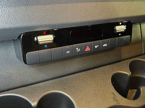 Used 2026 Mercedes-Benz Sprinter 2500 image 34