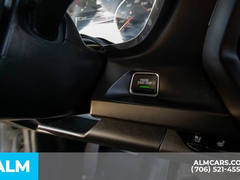 Used 2017 Chevrolet Camaro LT image 17