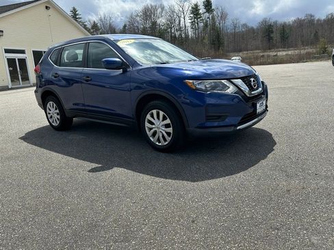 Used 2017 Nissan Rogue S AWD/4WD image 7