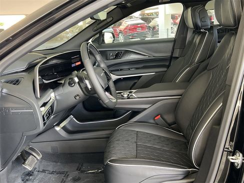 New 2026 Cadillac Lyriq V image 25