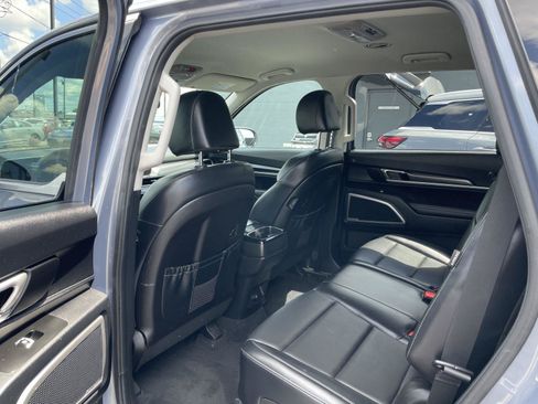 Used 2023 Kia Telluride LX AWD/4WD image 14