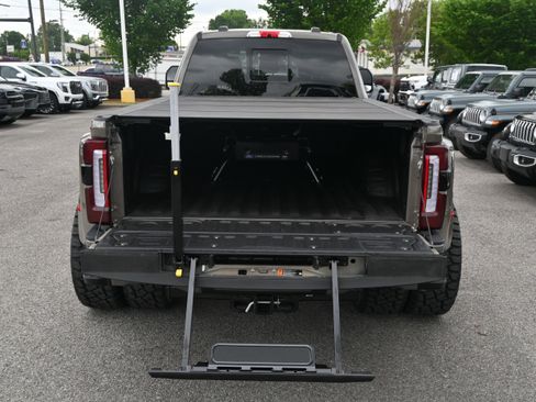 Used 2026 Ford F450 Platinum w/ Platinum Plus Package AWD/4WD image 34