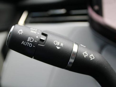 New 2025 Land Rover Range Rover Sport SV Edition Two image 33