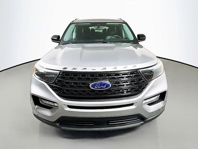 Used 2022 Ford Explorer XLT w/ Equipment Group 202A