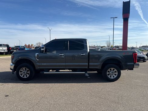 Used 2019 Ford F250 XLT w/ XLT Premium Package image 2