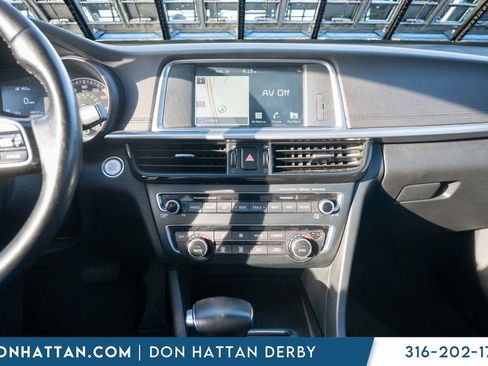 Used 2020 Kia Optima Premium image 8