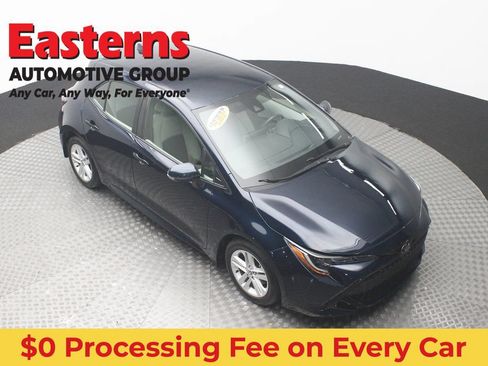 Used 2022 Toyota Corolla SE FWD image 3