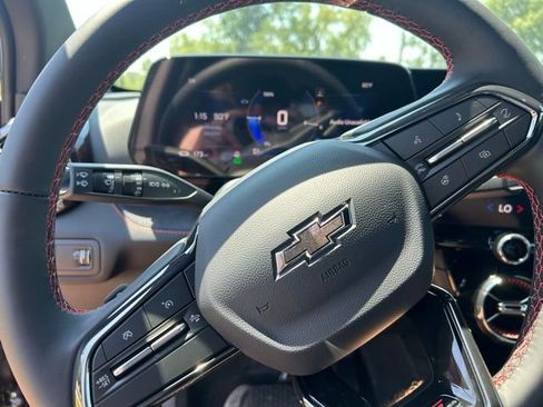 New 2025 Chevrolet Blazer EV RS image 14