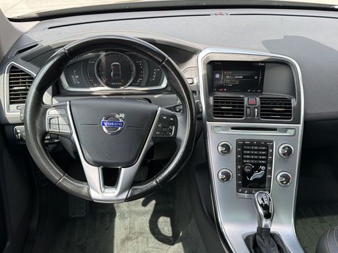 Used 2017 Volvo XC60 T6 Dynamic w/ Climate Package AWD/4WD image 29