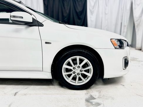 Used 2016 Mitsubishi Lancer ES image 12