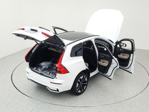 New 2026 Volvo XC60 B5 Plus w/ Climate Package image 16
