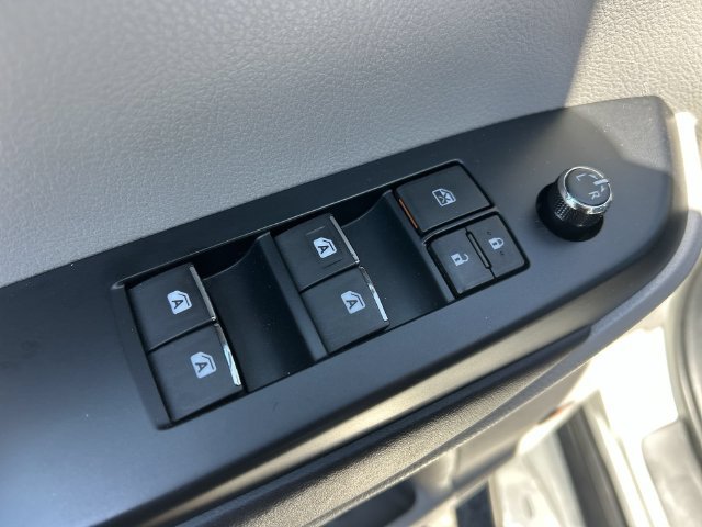 Used 2016 Toyota Highlander Limited Platinum FWD image 20