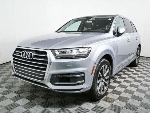 Used 2017 Audi Q7 3.0T Premium Plus AWD/4WD image 32