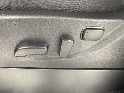 New 2026 Nissan Frontier SV w/ SV Convenience Package image 11