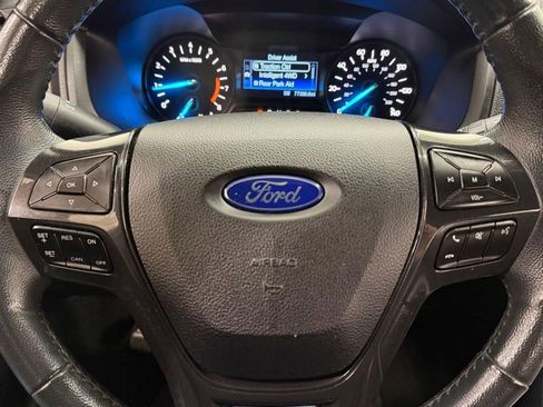 Used 2019 Ford Explorer XLT AWD/4WD image 13